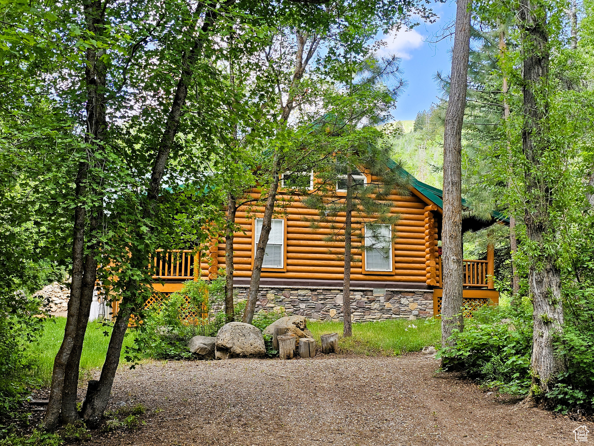 SKYLINE MOUNTAIN RESORT - Residential