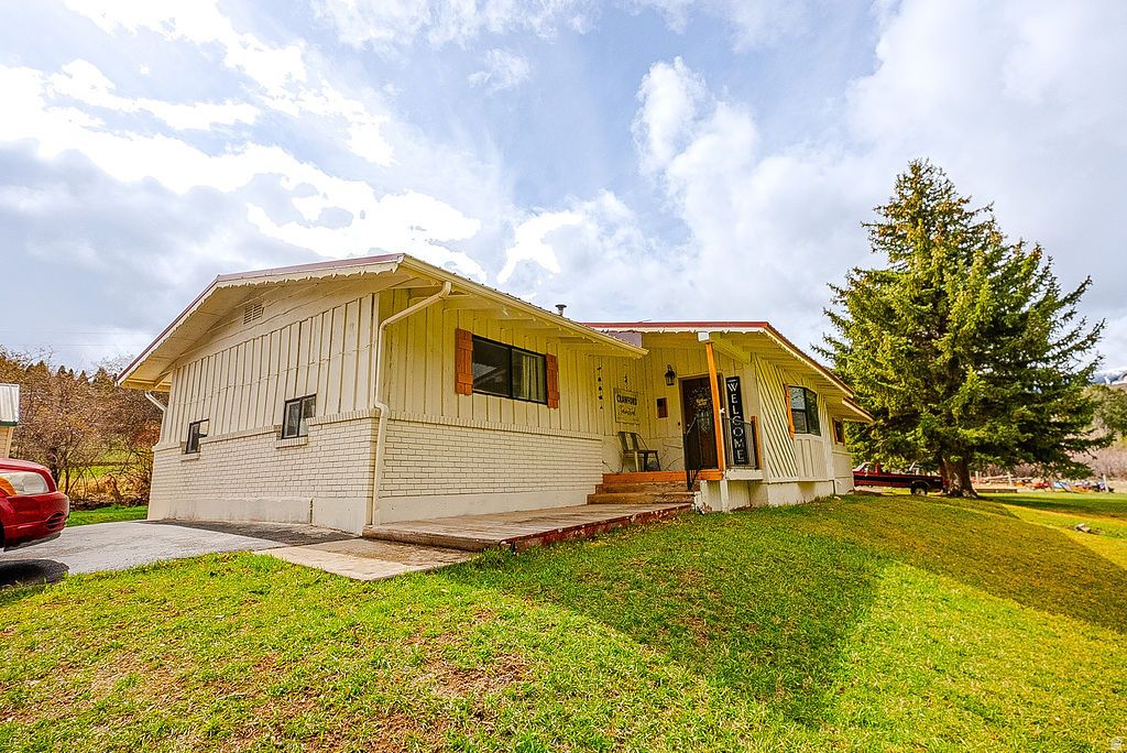 Photo of 16 OLD OREGON RD, Soda Springs, ID 83276 (MLS # 2148165)