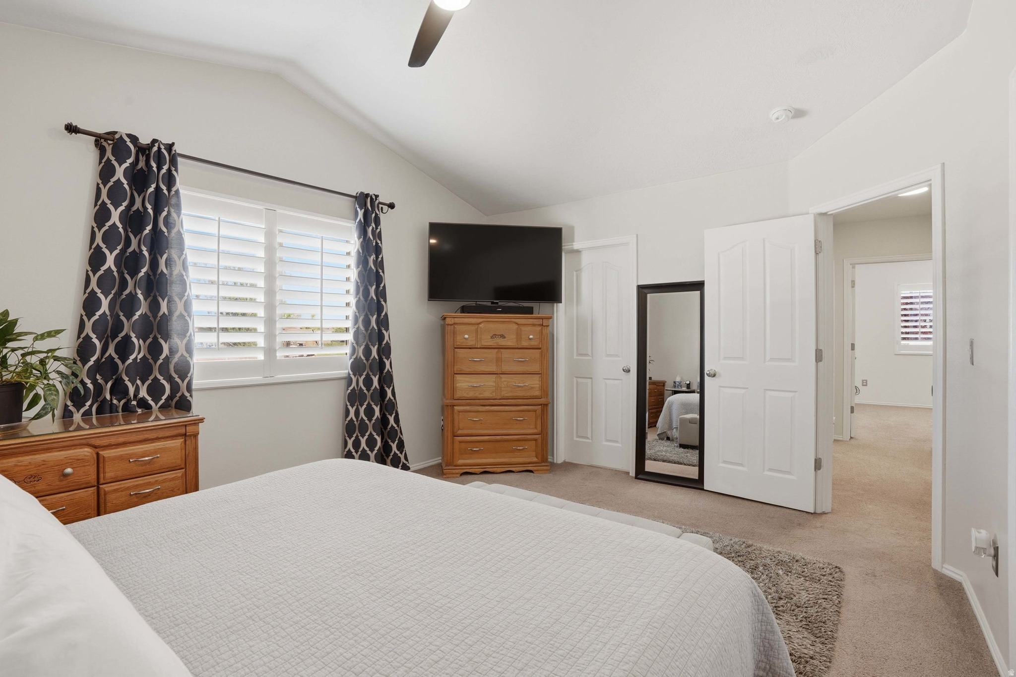 MEADOWS - Residential