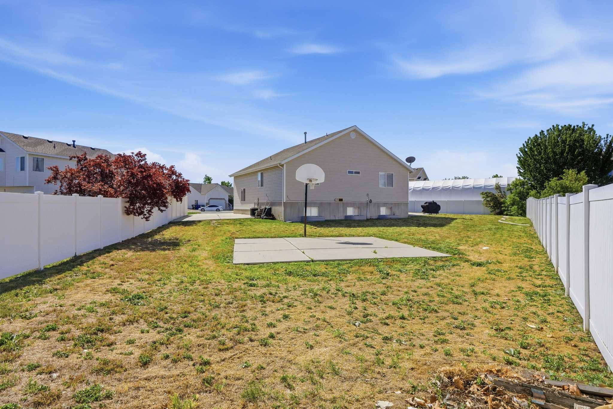 MEADOWS - Residential