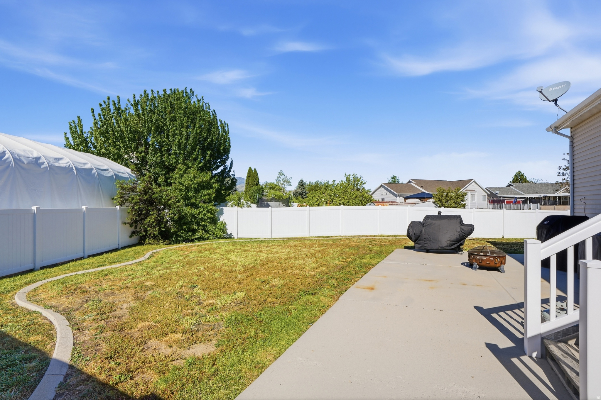 MEADOWS - Residential