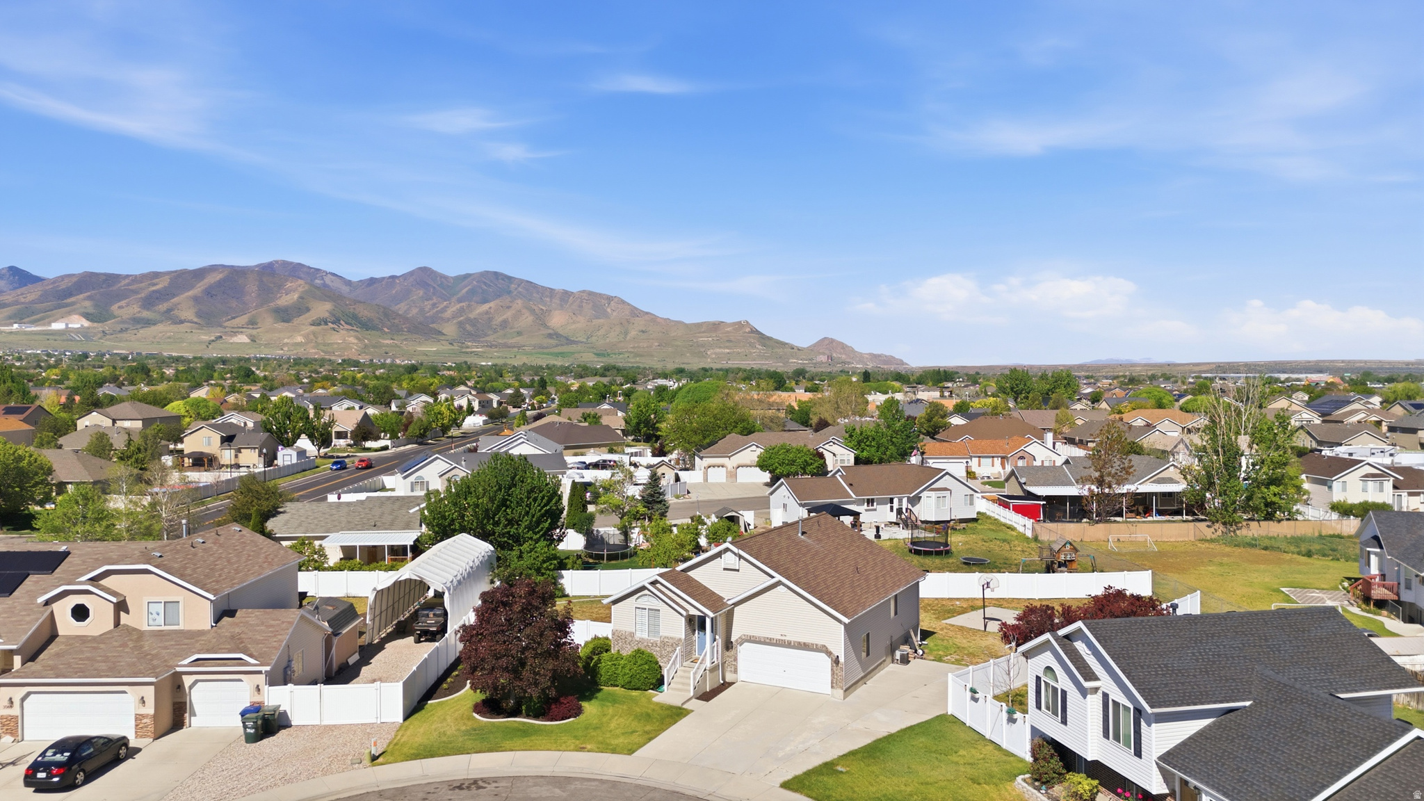MEADOWS - Residential
