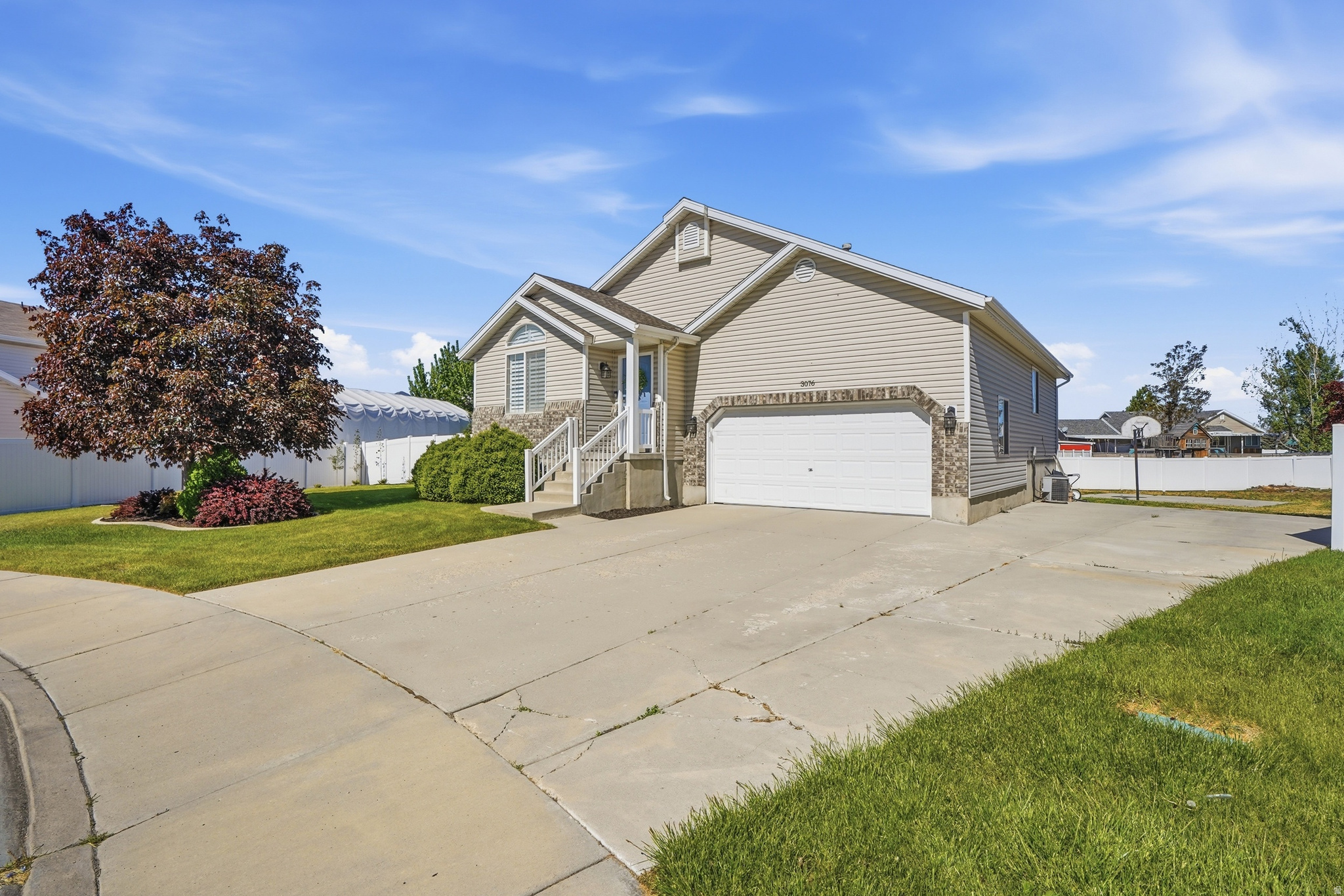 MEADOWS - Residential