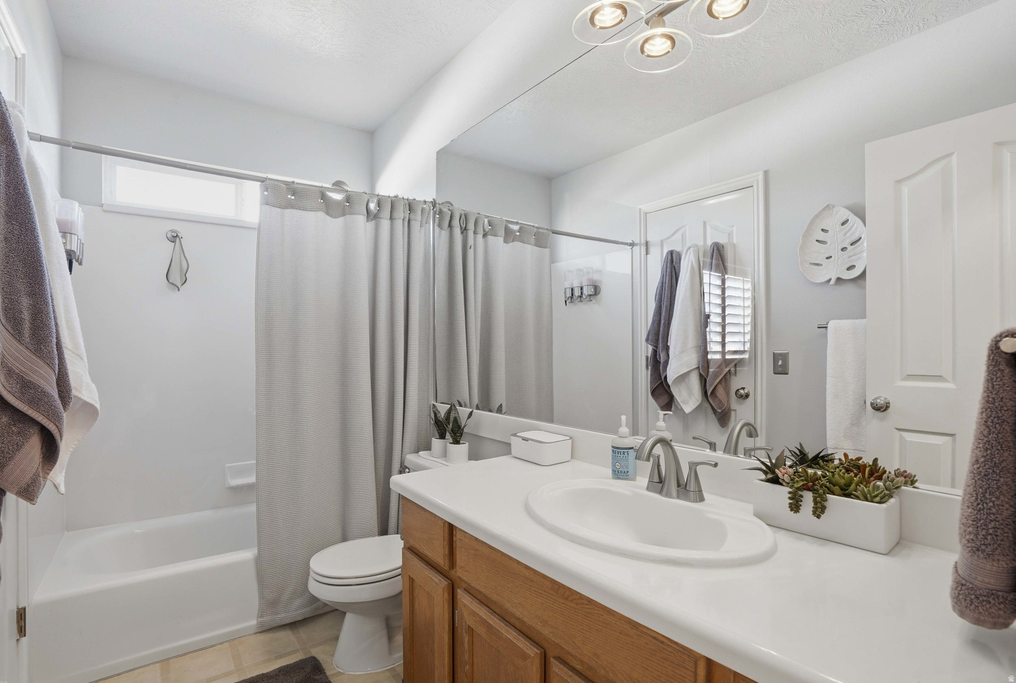 MEADOWS - Residential
