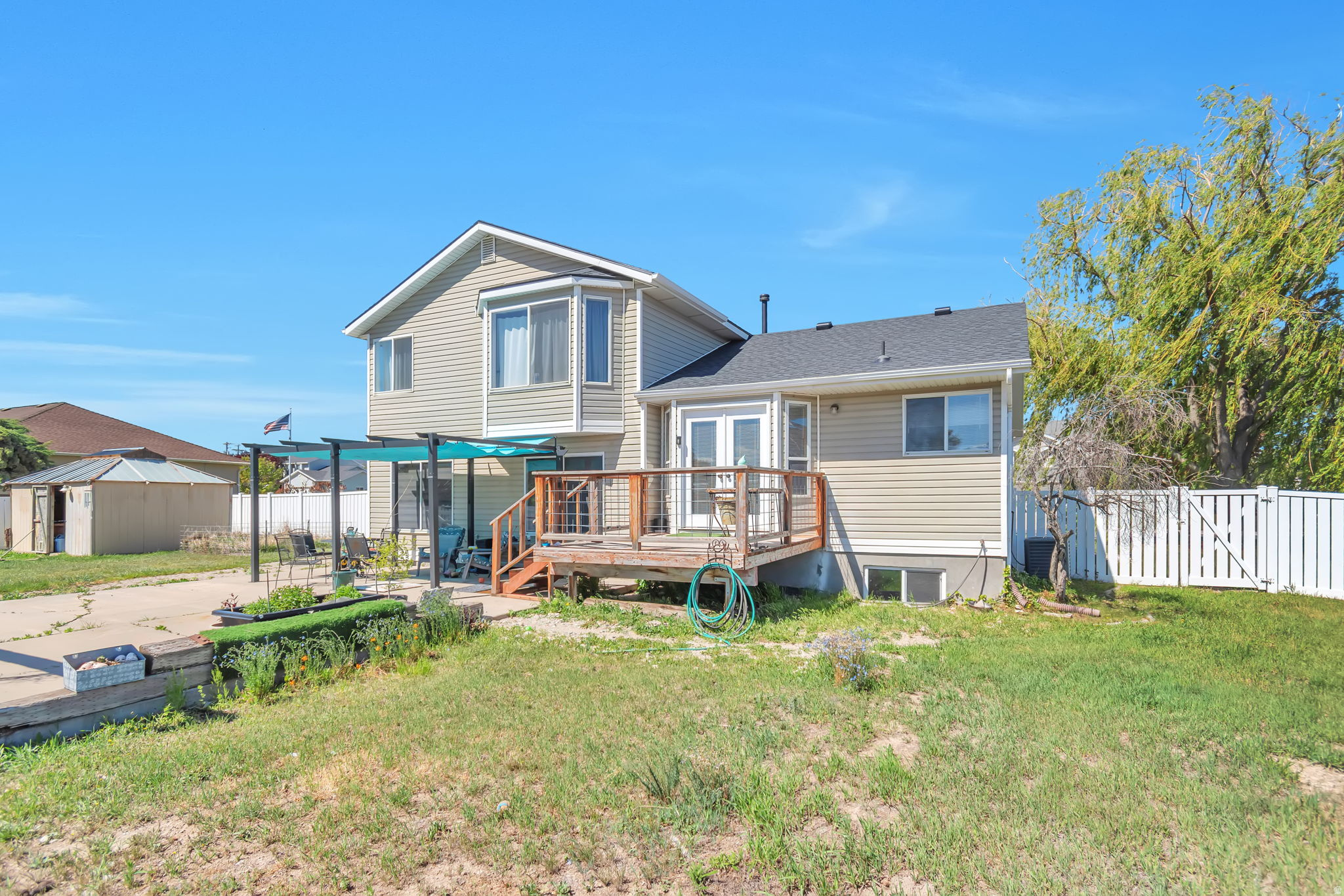 ELM MEADOWS - Residential