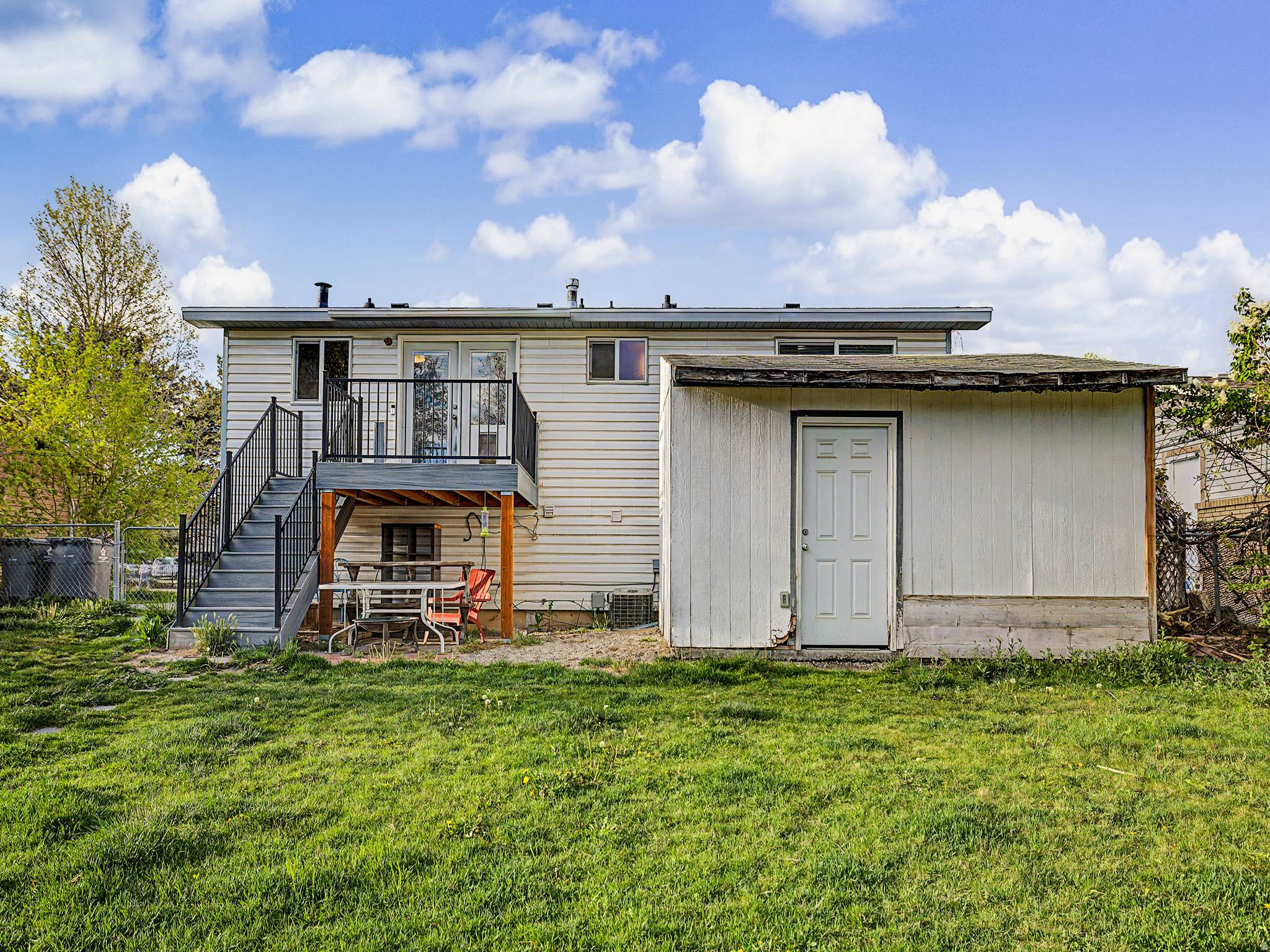 SHALIMAR ACRES - Residential