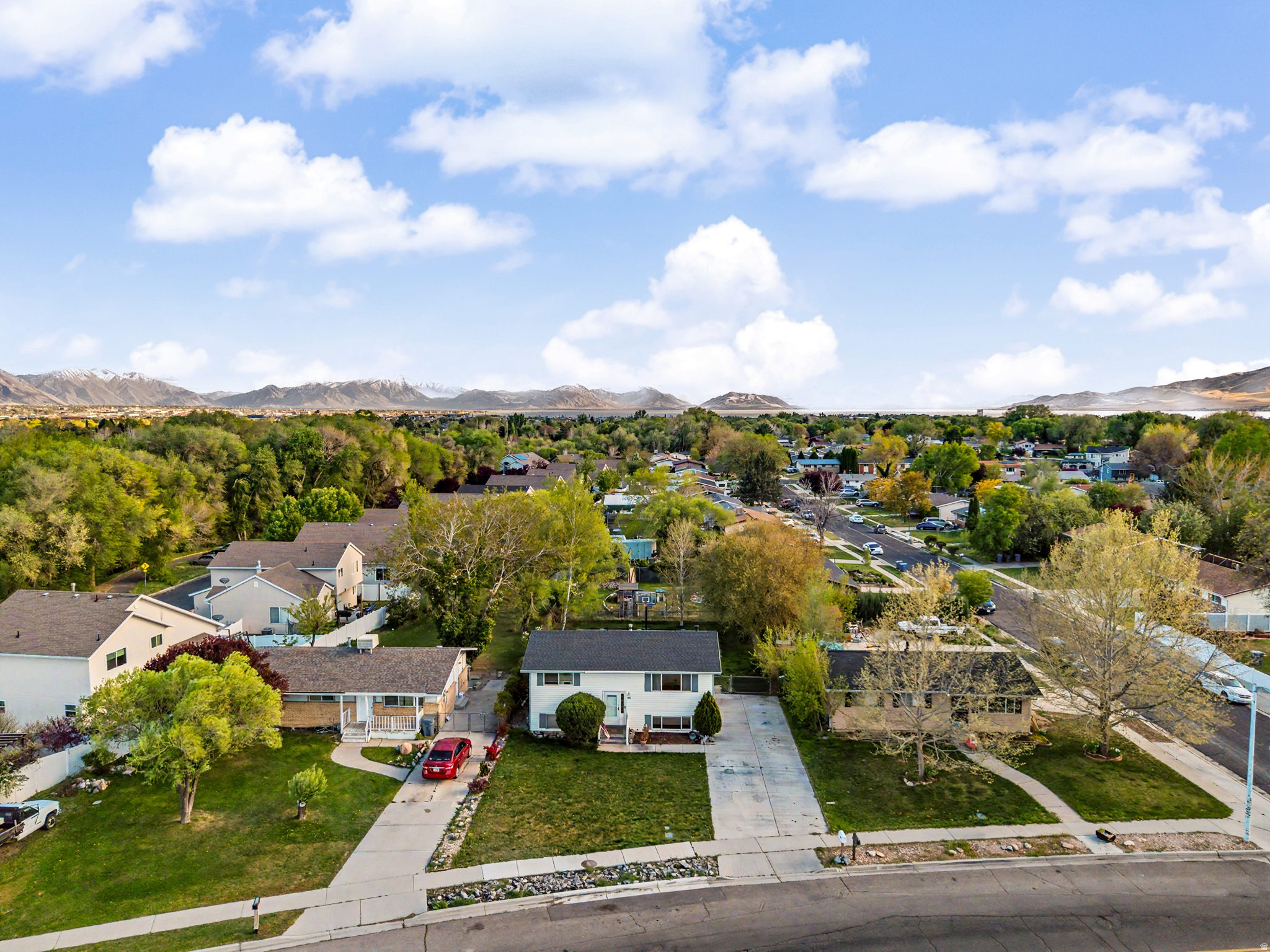 SHALIMAR ACRES - Residential