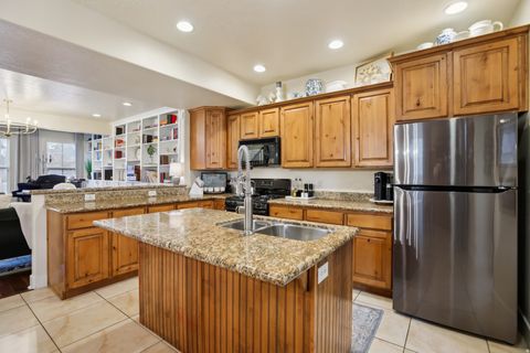 Tiny photo for 11057 S TOPVIEW RD, South Jordan, UT 84009 (MLS # 2154034)