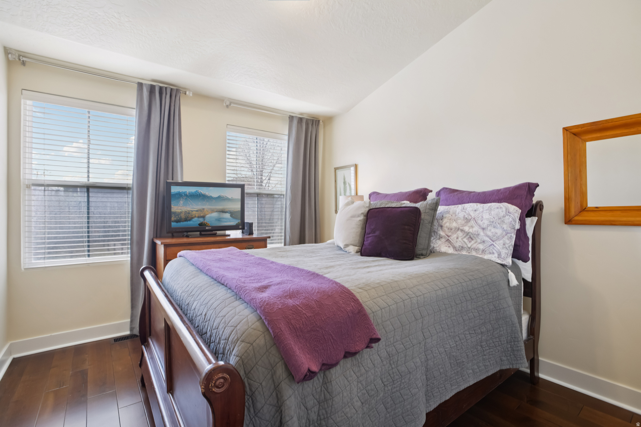 DAYBREAK - Residential