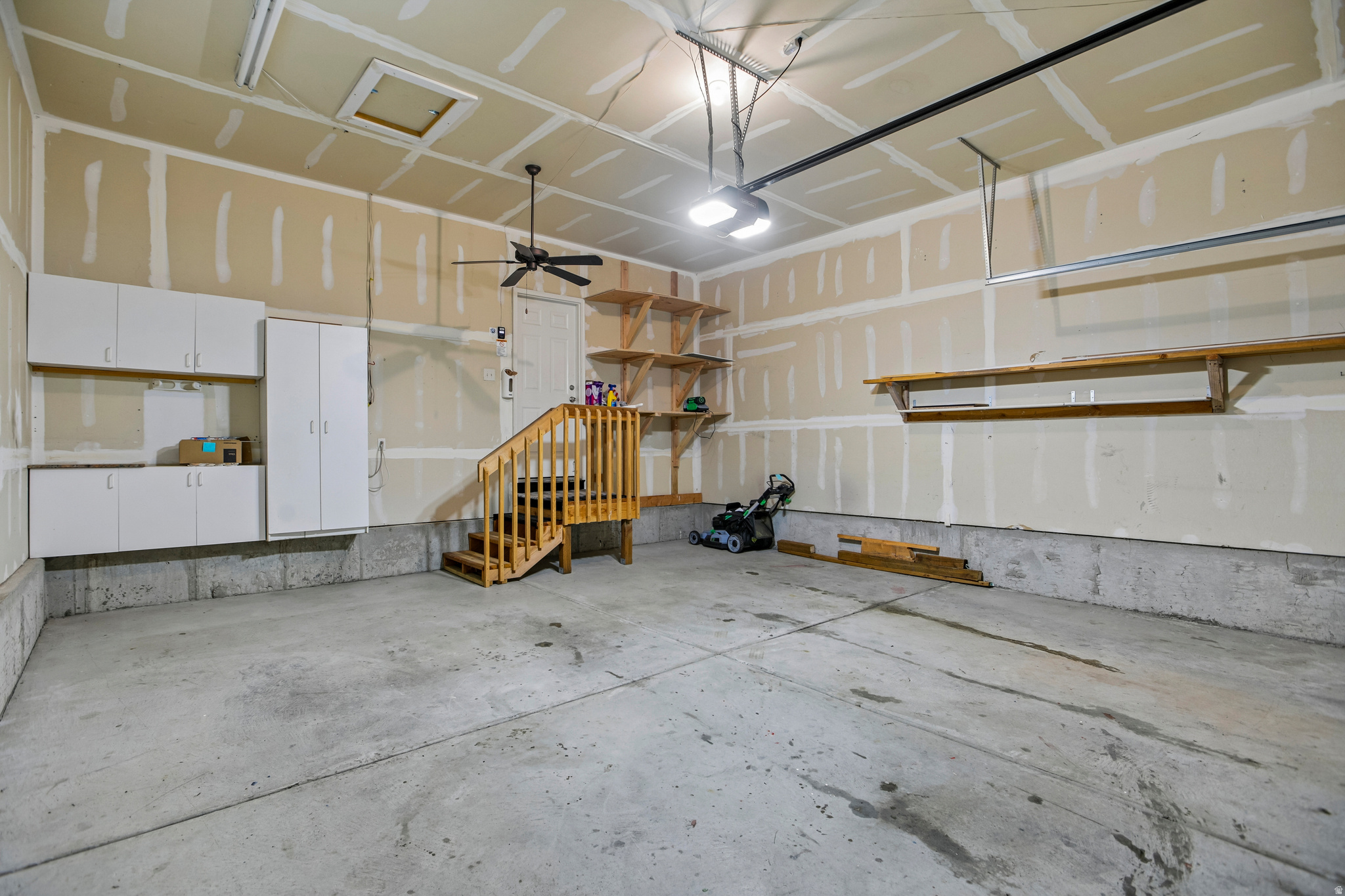 DAYBREAK - Residential