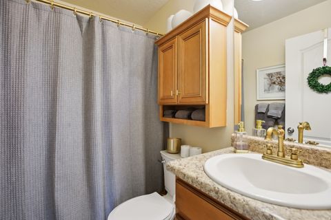 Tiny photo for 11057 S TOPVIEW RD, South Jordan, UT 84009 (MLS # 2154034)