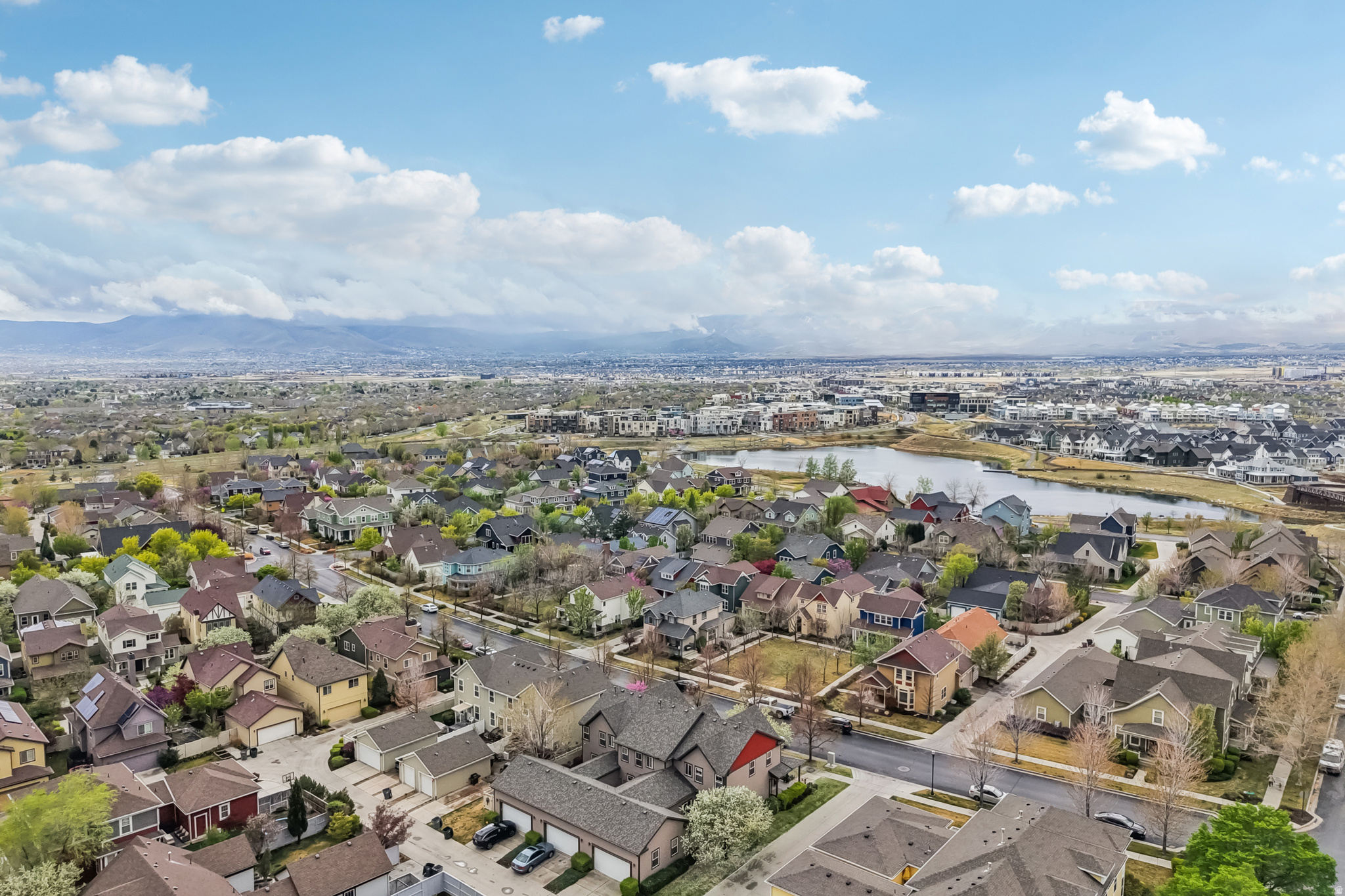 DAYBREAK - Residential