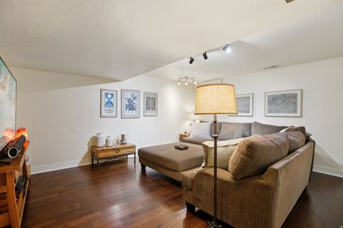 Tiny photo for 11057 S TOPVIEW RD, South Jordan, UT 84009 (MLS # 2154034)