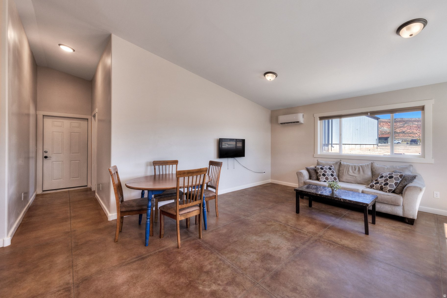 MT PEALE ESTATES - Residential Income