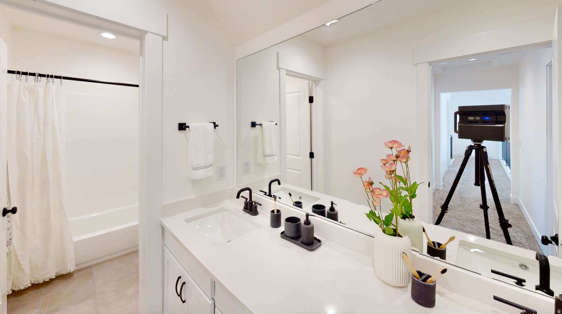 GARRETT'S PLACE - Residential