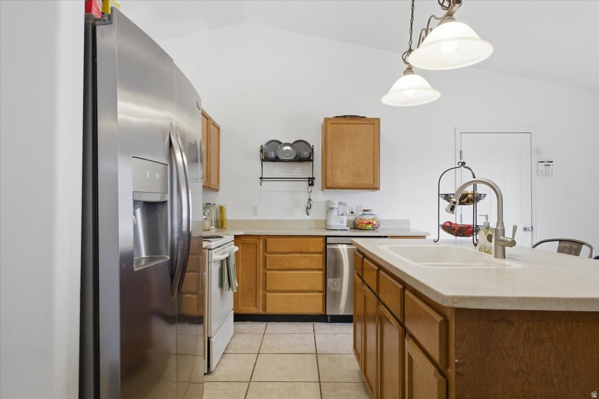 OQUIRRH HIGHLANDS 1 - Residential