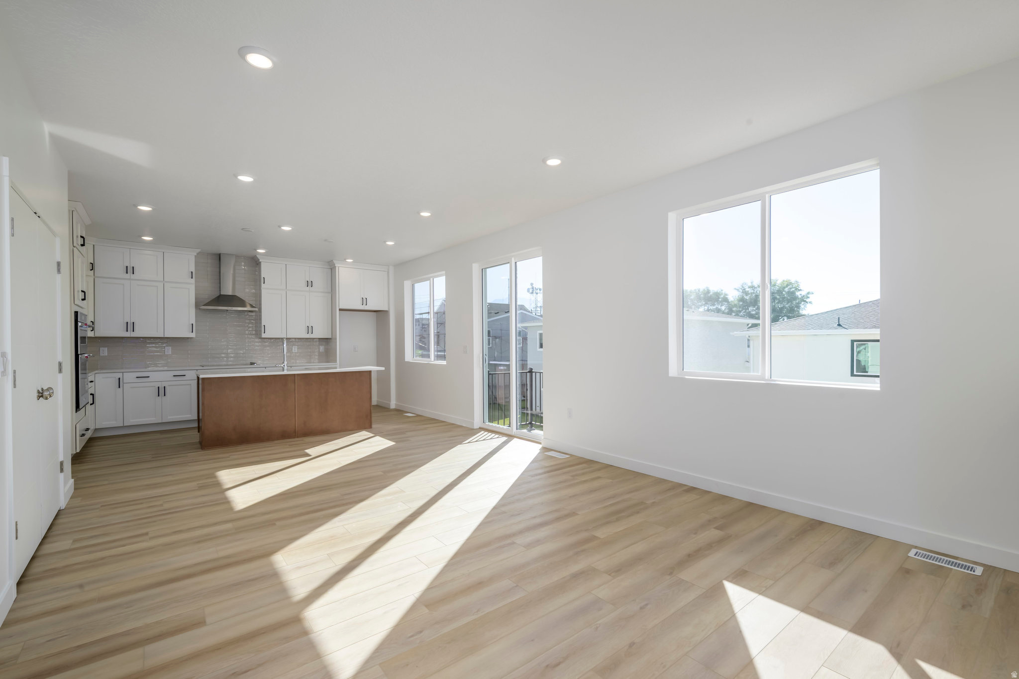 BULLION - Residential