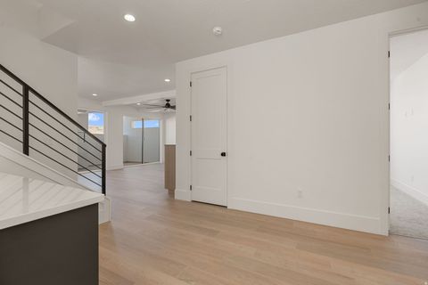 Tiny photo for 5273 S BLUE PEARL ALY, Saint George, UT 84790 (MLS # 2120544)