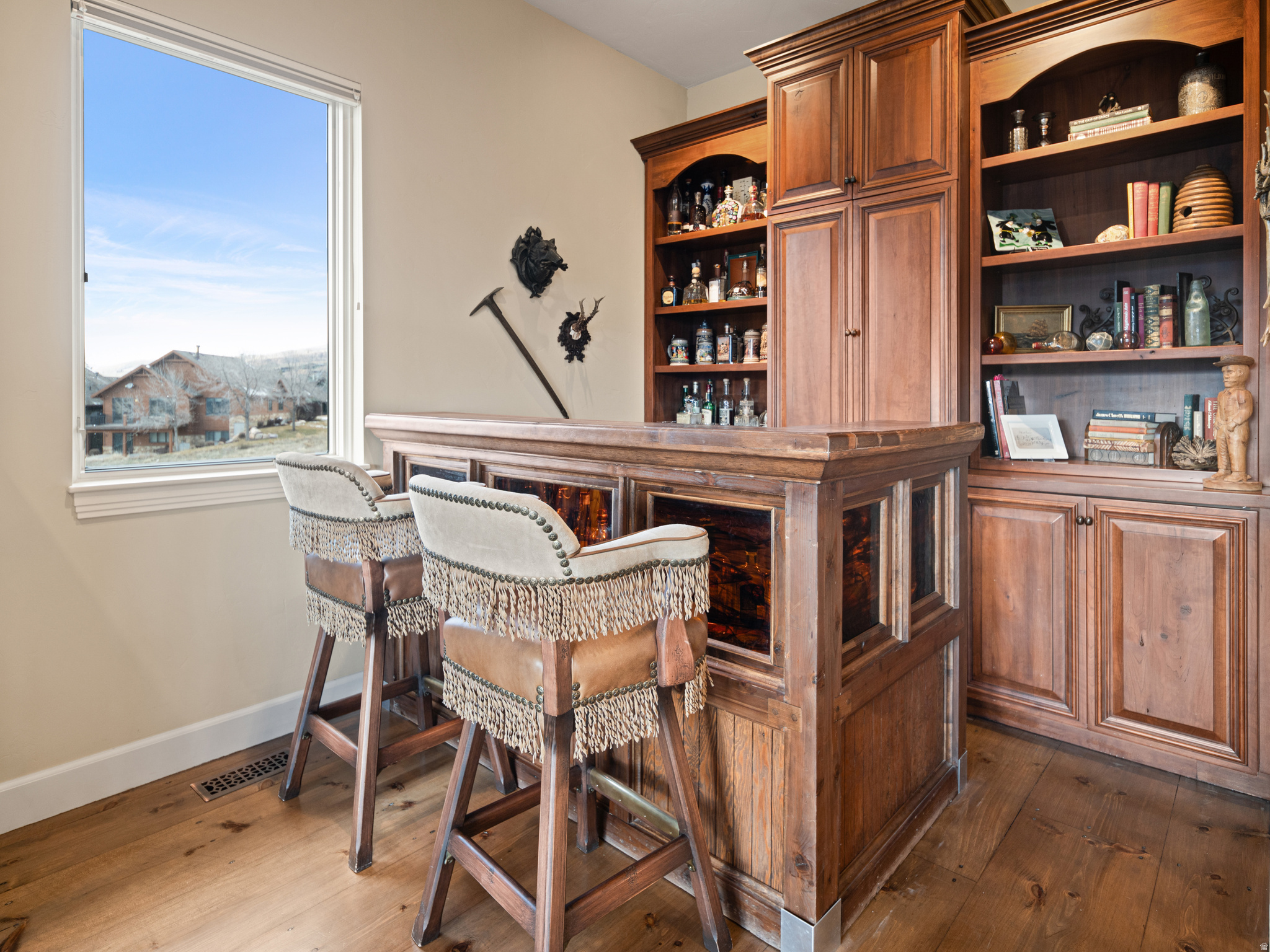 TRAPPERS RIDGE - Residential