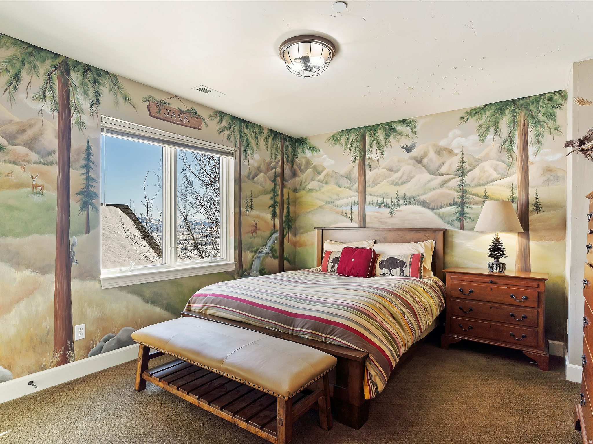 TRAPPERS RIDGE - Residential