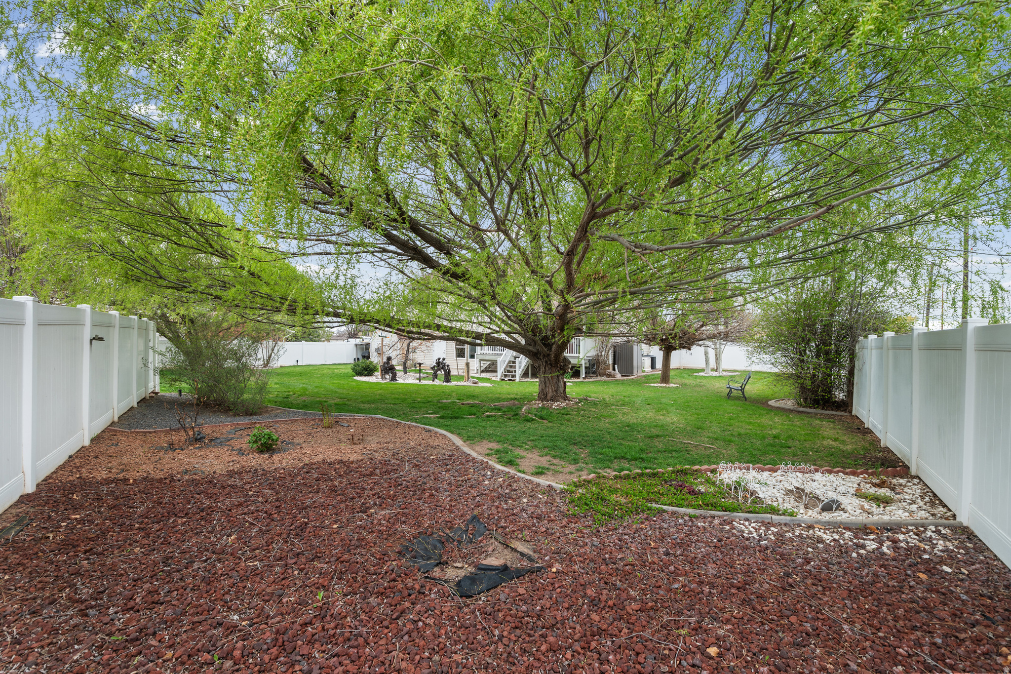 CARALYN PARK - Residential