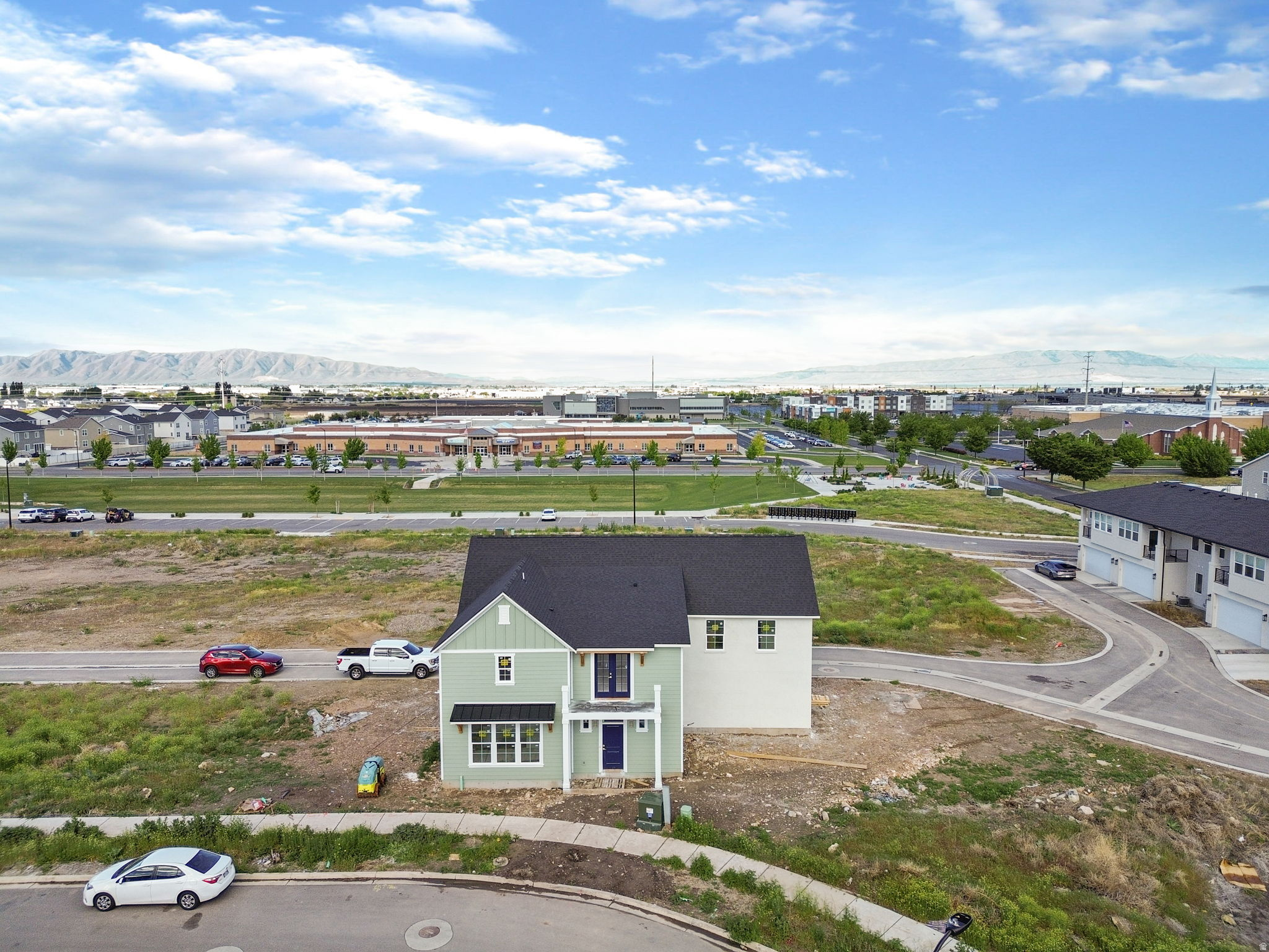 WESTFIELD CENTRAL - Residential
