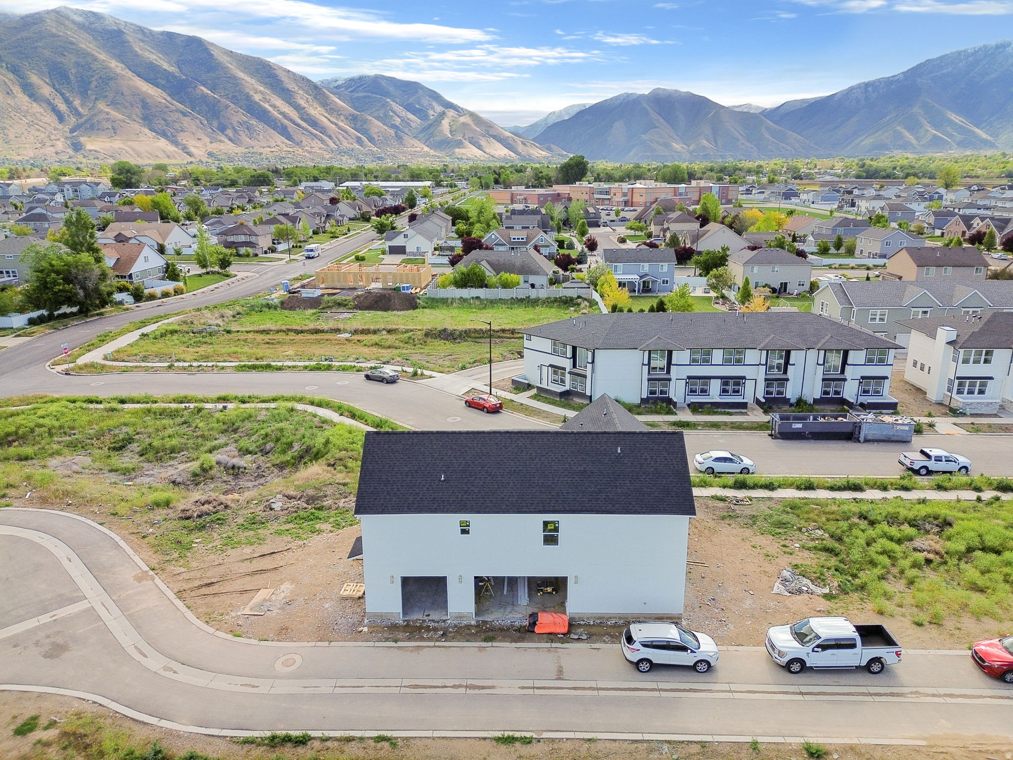 WESTFIELD CENTRAL - Residential