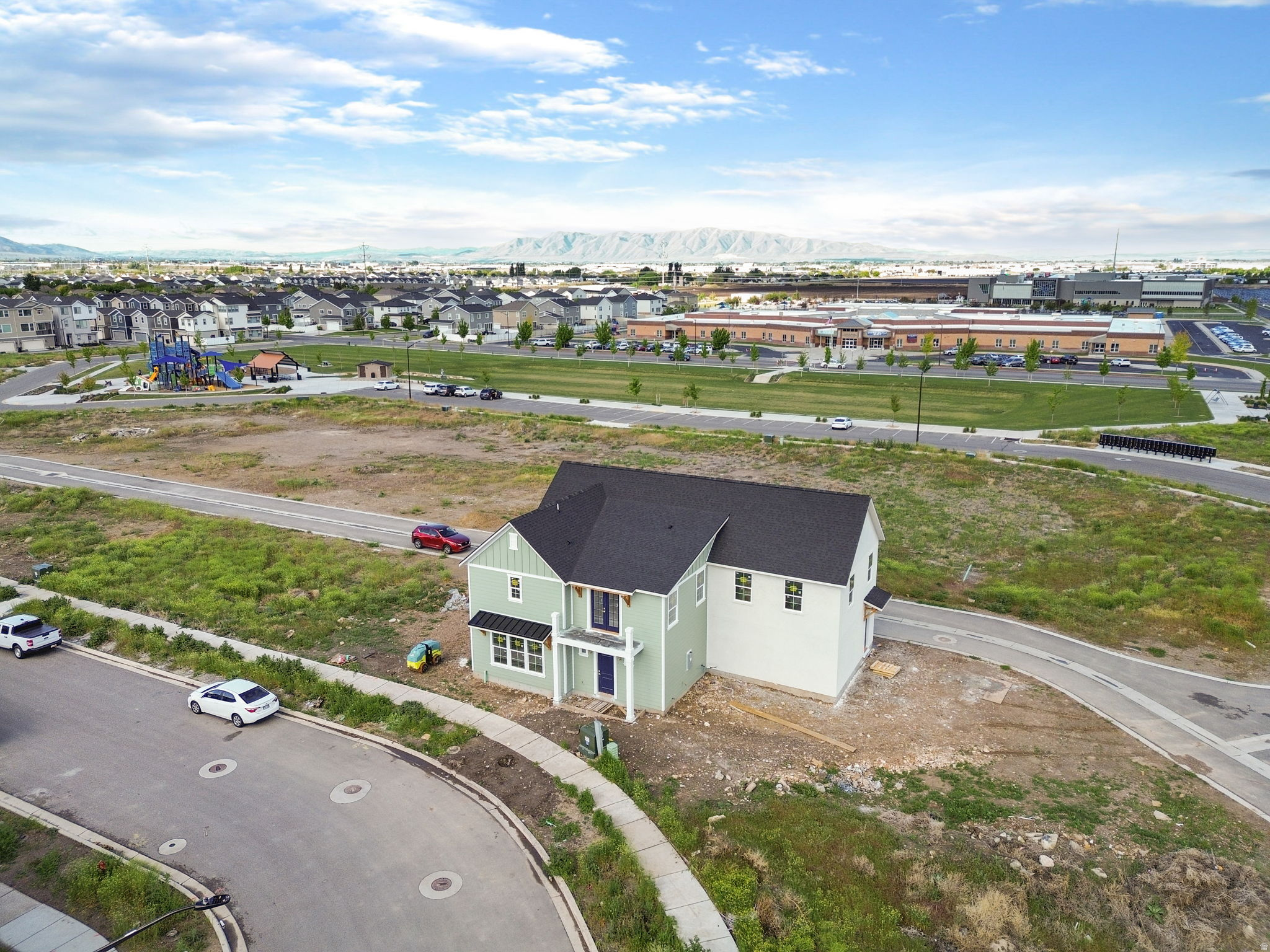 WESTFIELD CENTRAL - Residential