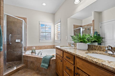 Tiny photo for 927 S IRIS LN W, Mapleton, UT 84664 (MLS # 2180396)
