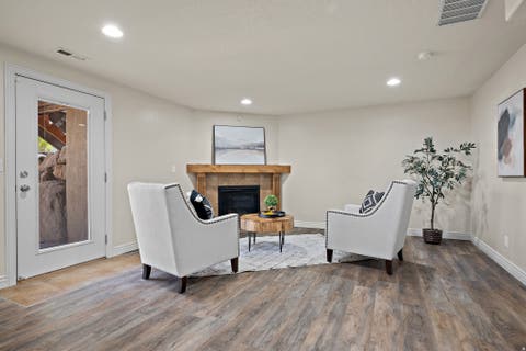 Tiny photo for 927 S IRIS LN W, Mapleton, UT 84664 (MLS # 2180396)