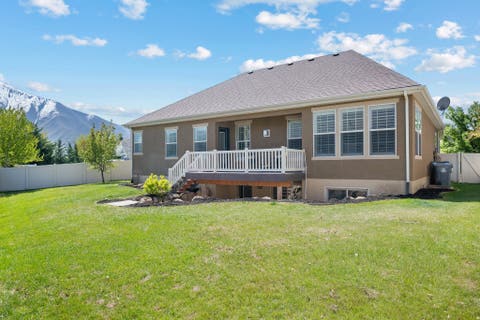 Tiny photo for 927 S IRIS LN W, Mapleton, UT 84664 (MLS # 2180396)