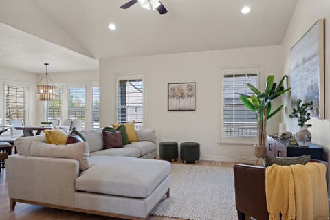 Tiny photo for 927 S IRIS LN W, Mapleton, UT 84664 (MLS # 2180396)