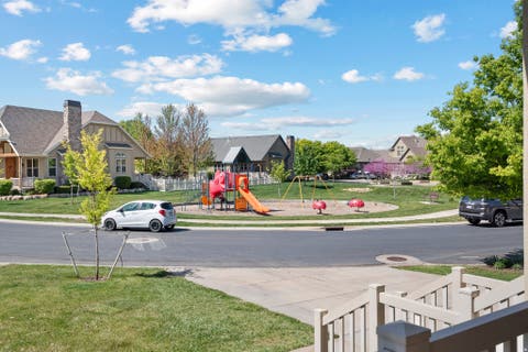 Tiny photo for 927 S IRIS LN W, Mapleton, UT 84664 (MLS # 2180396)
