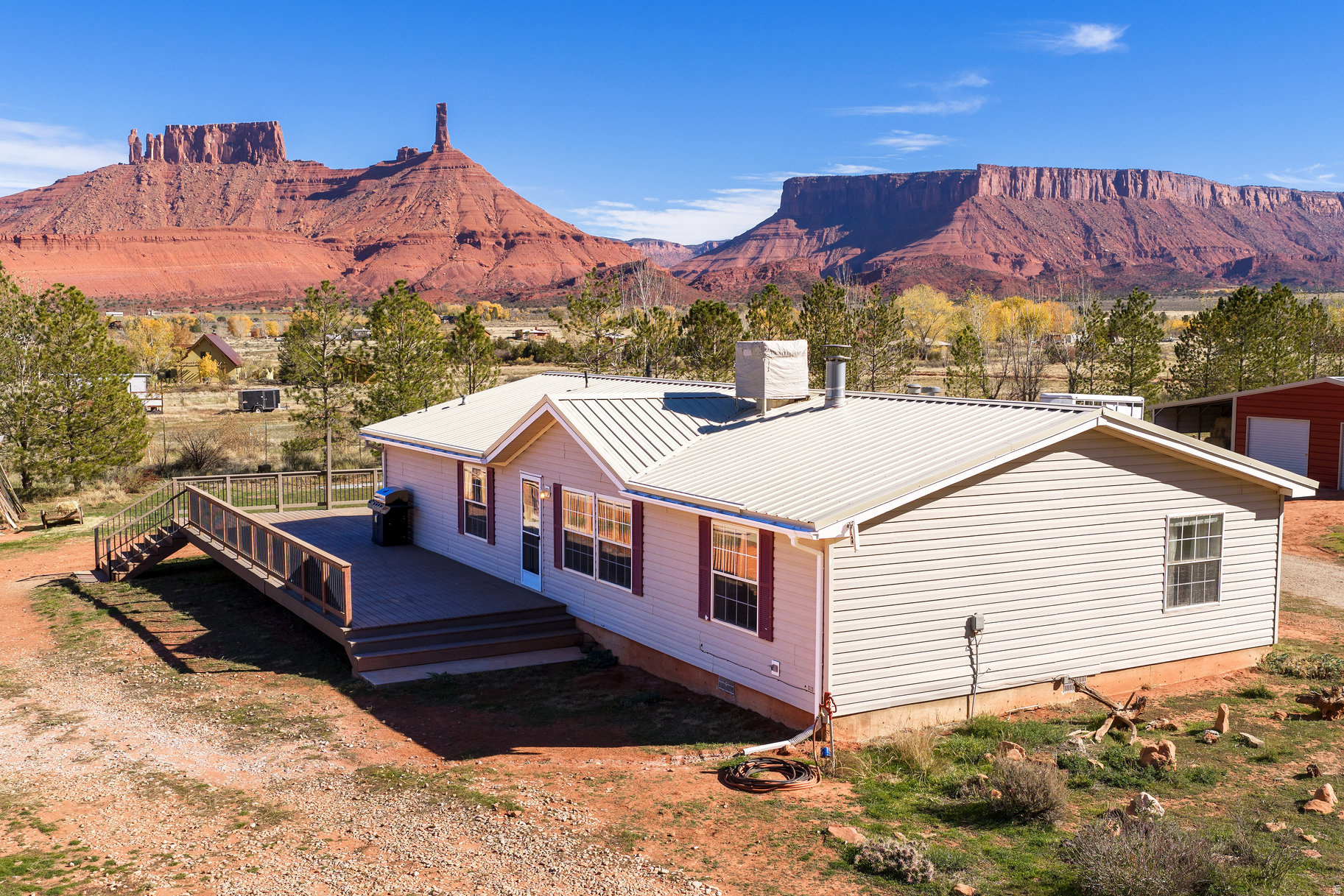 CASTLE VALLEY - Residential