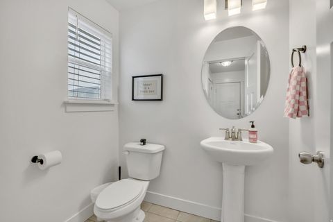 Tiny photo for 156 N VALCREST DR, Saratoga Springs, UT 84045 (MLS # 2136705)