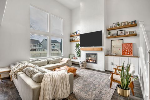 Tiny photo for 156 N VALCREST DR, Saratoga Springs, UT 84045 (MLS # 2136705)