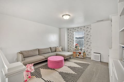 Tiny photo for 156 N VALCREST DR, Saratoga Springs, UT 84045 (MLS # 2136705)