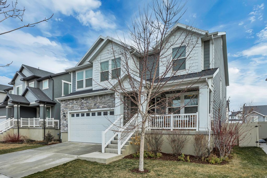 Photo of 156 N VALCREST DR, Saratoga Springs, UT 84045 (MLS # 2136705)