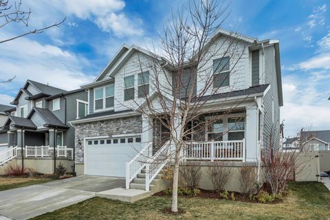 Tiny photo for 156 N VALCREST DR, Saratoga Springs, UT 84045 (MLS # 2136705)