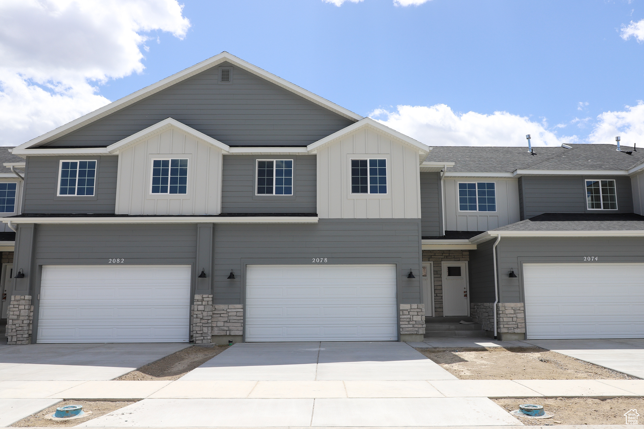 PARKWAY FIELDS TOWNS - Residential