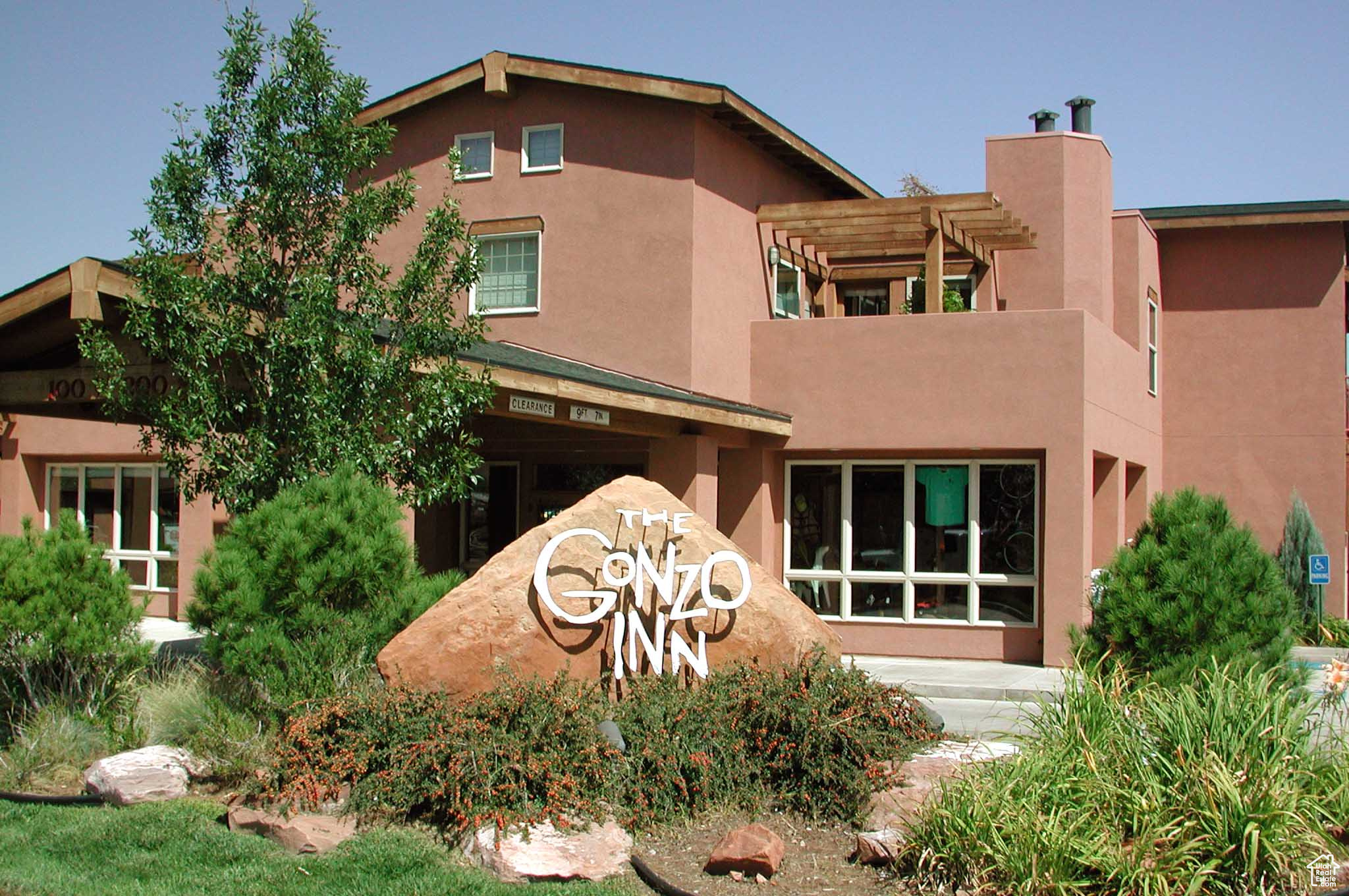 THE GONZO INN - Residential