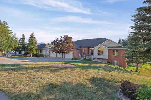 Tiny photo for 4117 N WOLF RIDGE CIRCLE CIR E, Eden, UT 84310 (MLS # 2168432)