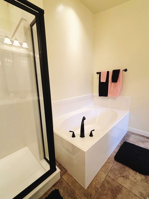 Tiny photo for 3853 W MITCHELL DR, Santa Clara, UT 84765 (MLS # 2158573)