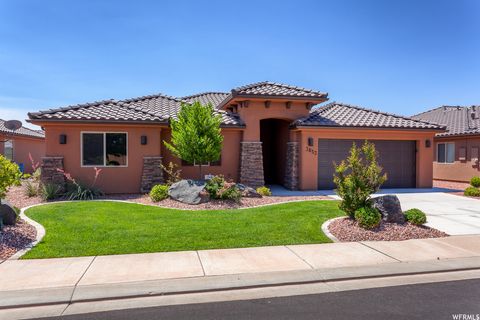 Photo of 3853 W MITCHELL DR, Santa Clara, UT 84765 (MLS # 2158573)