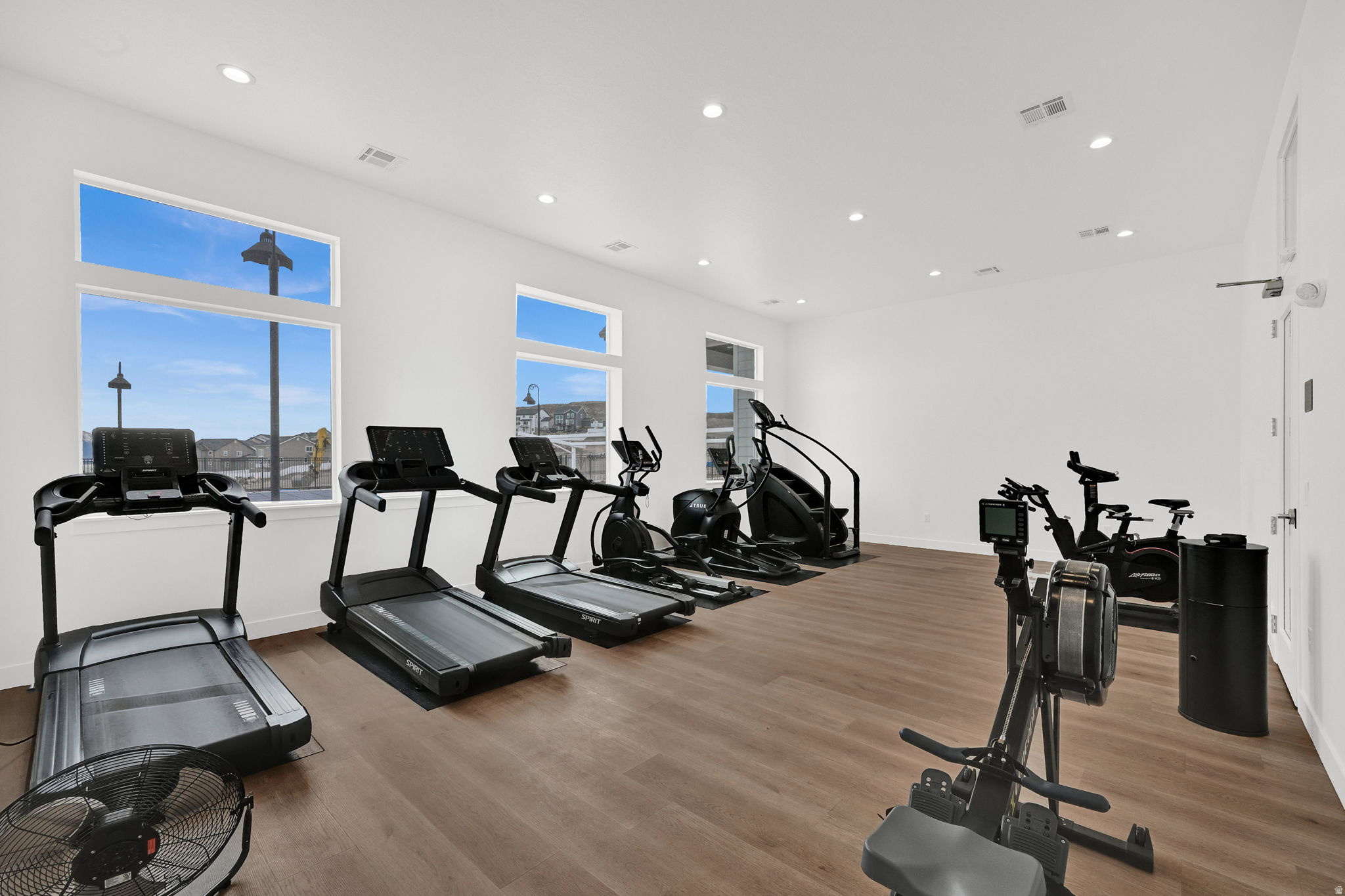 HIGHRIDGE - Residential