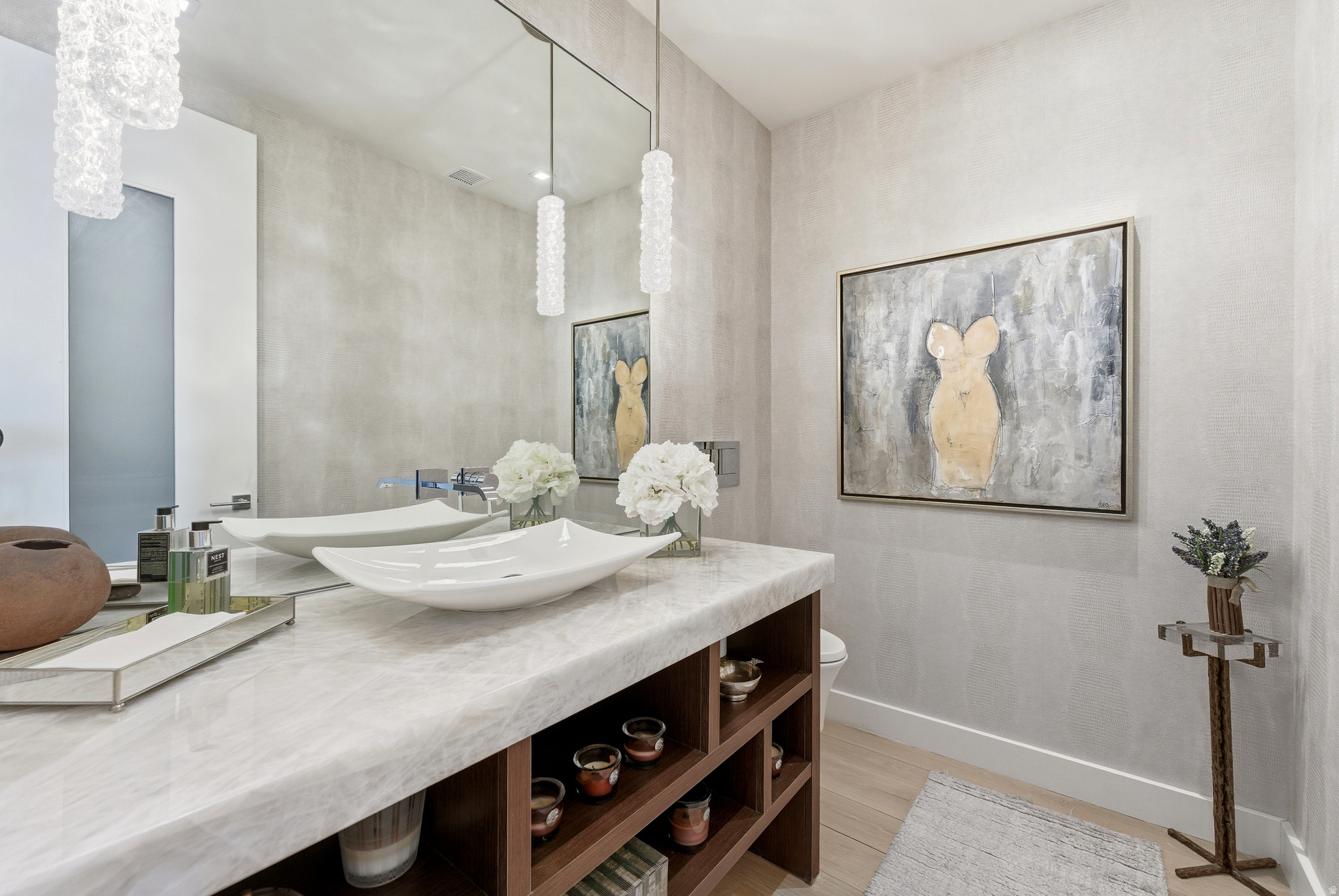 ROUNDABOUT - Residential