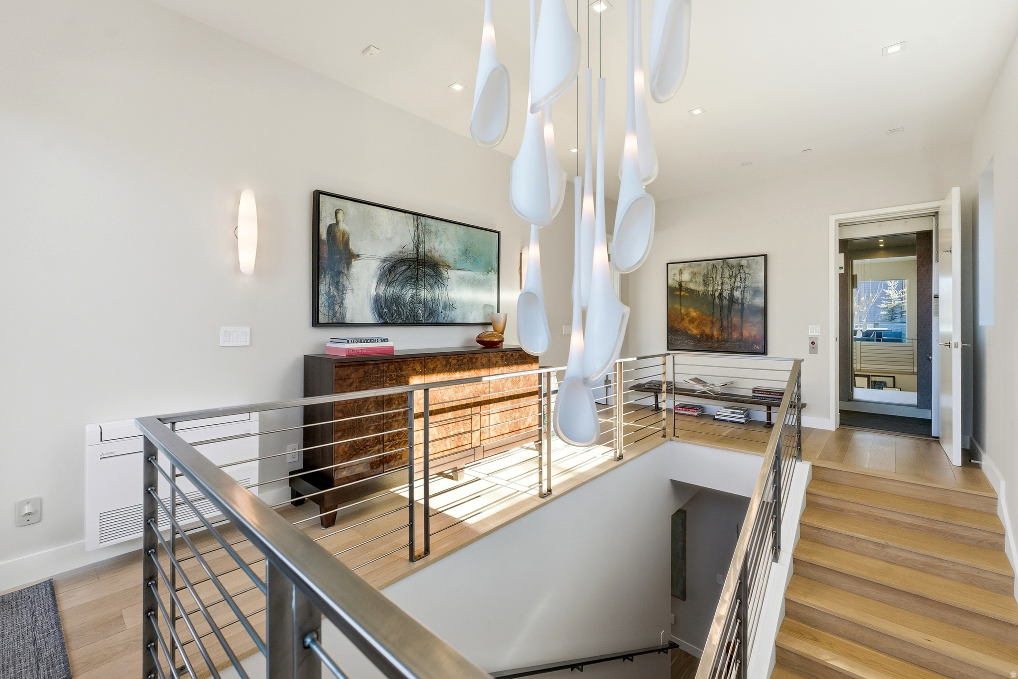 ROUNDABOUT - Residential