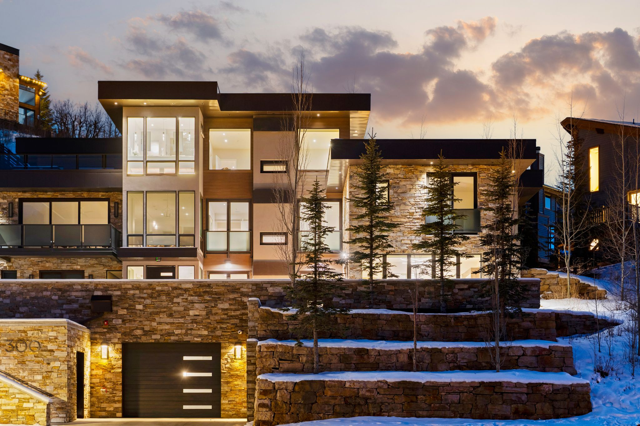 ROUNDABOUT - Residential