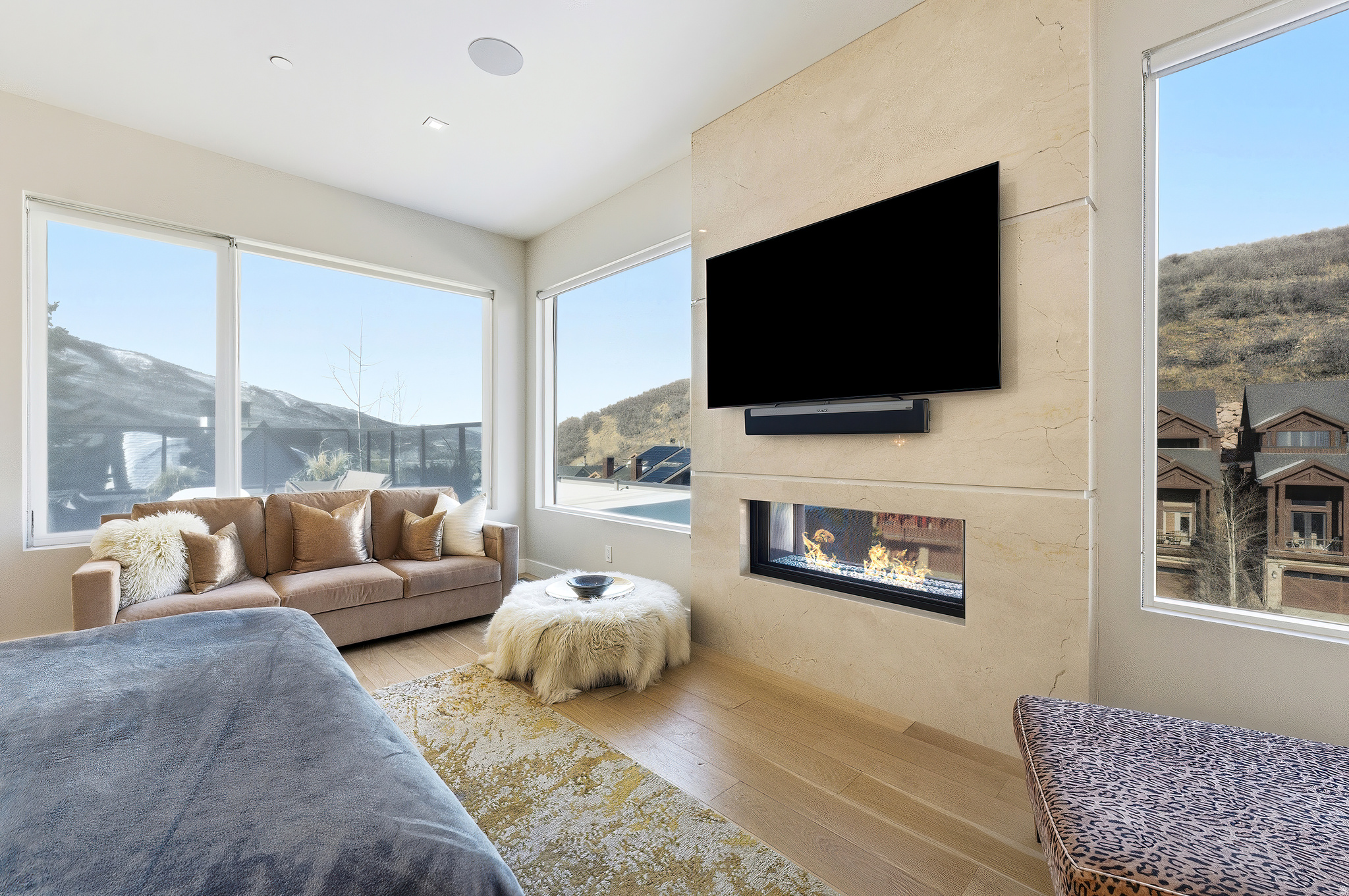 ROUNDABOUT - Residential