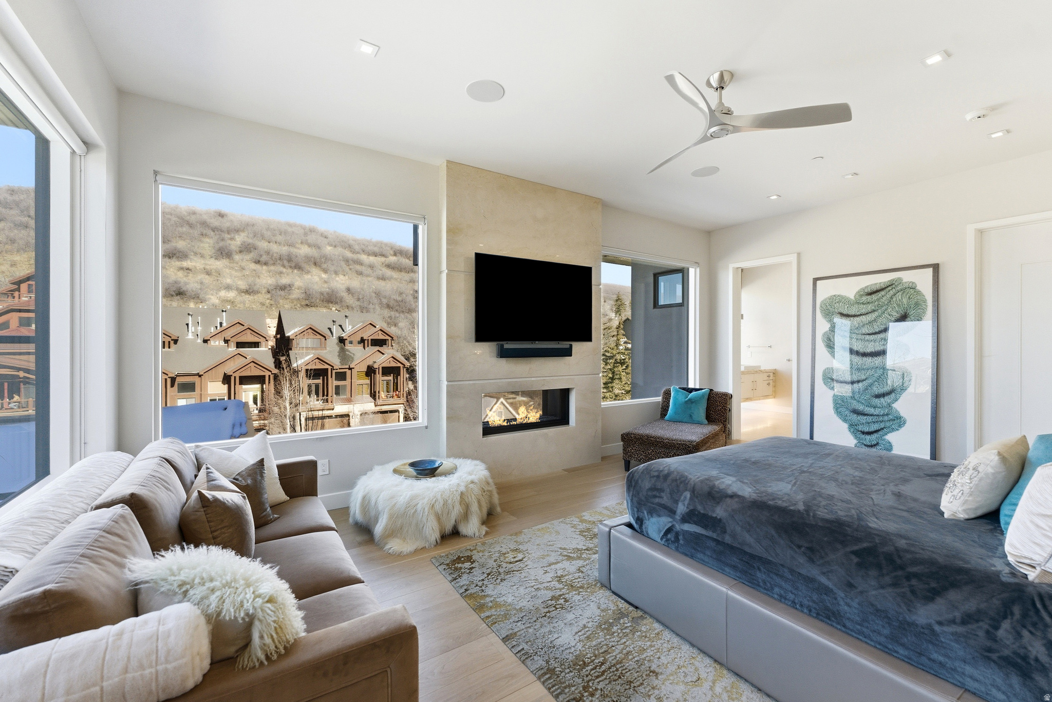 ROUNDABOUT - Residential